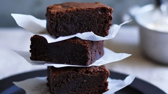Jessen’s Deli Fudge Brownie – Rich, Soft & Gooey Chocolate Dessert