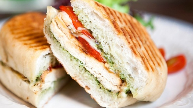 Chicken Italiano – Fresh & Italian Style Chicken Sandwich