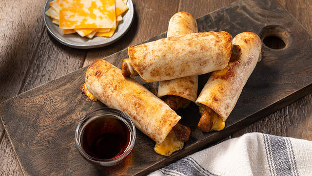 Pigs in a Blanket – Crispy & Golden Snack Classic