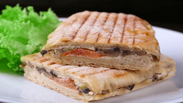 Veggie Delite – Fresh & Healthy Veggie Sandwich